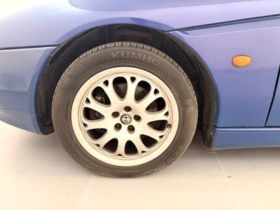 Lot 2000 Alfa Romeo Spider