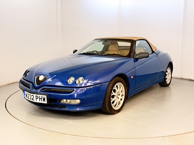 Lot 2000 Alfa Romeo Spider