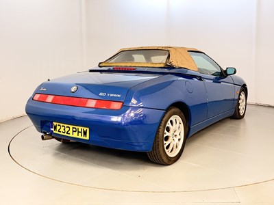 Lot 2000 Alfa Romeo Spider