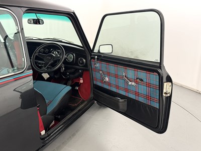 Lot 14 - 1995 Rover Mini Sidewalk
