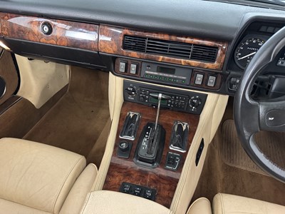 Lot 23 - 1988 Jaguar XJS