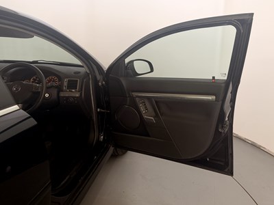 Lot 185 - 2008 Vauxhall Vectra