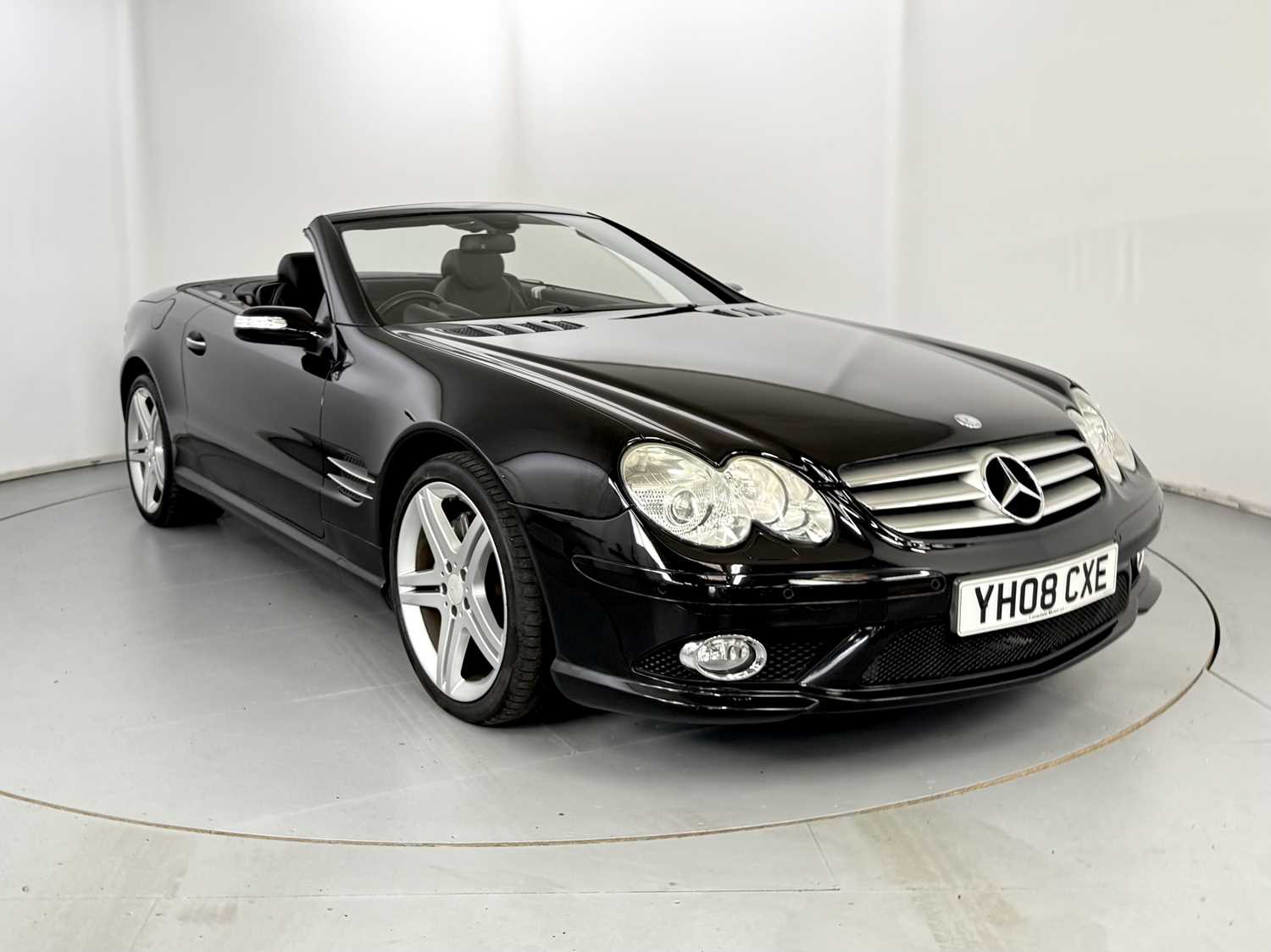 Lot 13 - 2008 Mercedes-Benz SL350