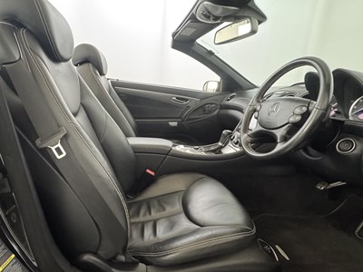 Lot 13 - 2008 Mercedes-Benz SL350