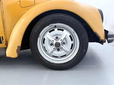 Lot 1974 Volkswagen Beetle Jeans