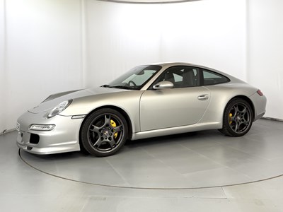 Lot 18 - 2005 Porsche 911 Carrera 2S