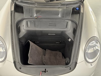 Lot 18 - 2005 Porsche 911 Carrera 2S