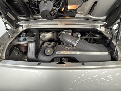 Lot 18 - 2005 Porsche 911 Carrera 2S