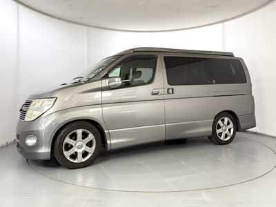 Lot 102 - 2009 Nissan Elgrand 4x4 Camper