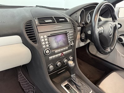 Lot 43 - 2005 Mercedes-Benz SLK55 AMG