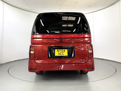 Lot 38 - 2005 Nissan Elgrand 4x4