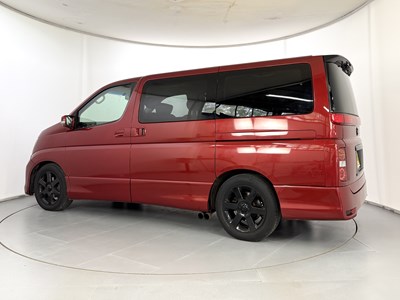 Lot 38 - 2005 Nissan Elgrand 4x4