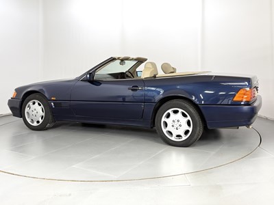 Lot 15 - 1995 Mercedes-Benz SL280