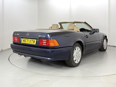 Lot 15 - 1995 Mercedes-Benz SL280