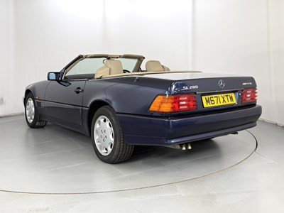 Lot 15 - 1995 Mercedes-Benz SL280