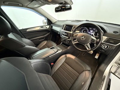 Lot 2013 Mercedes-Benz ML350 AMG Sport