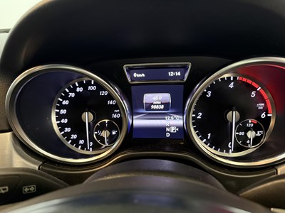 Lot 2013 Mercedes-Benz ML350 AMG Sport