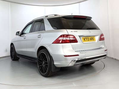 Lot 2013 Mercedes-Benz ML350 AMG Sport