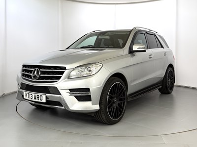 Lot 2013 Mercedes-Benz ML350 AMG Sport