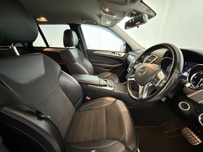 Lot 2013 Mercedes-Benz ML350 AMG Sport