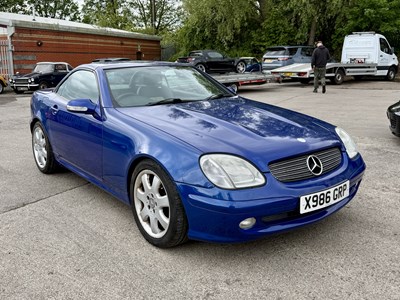 Lot 2000 Mercedes-Benz SLK230 - NO RESERVE