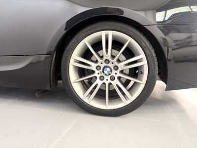 Lot 2007 BMW 325i M Sport