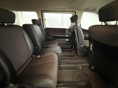 Lot 118 - 2007 Nissan Elgrand