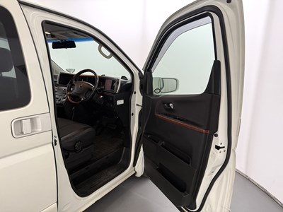 Lot 118 - 2007 Nissan Elgrand