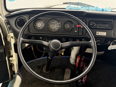 Lot 1972 Volkswagen T2