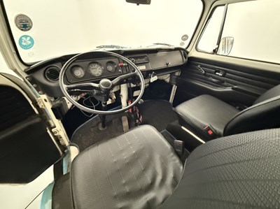 Lot 1972 Volkswagen T2