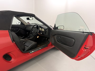Lot 25 - 1997 MG F