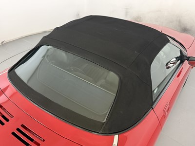 Lot 25 - 1997 MG F