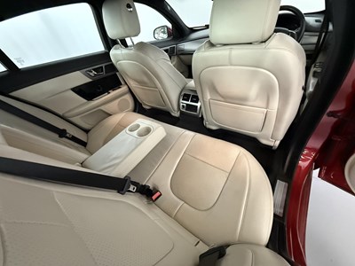 Lot 2015 Jaguar XFR