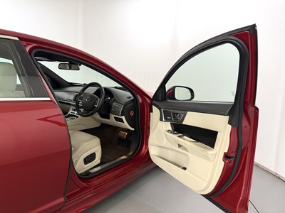 Lot 2015 Jaguar XFR