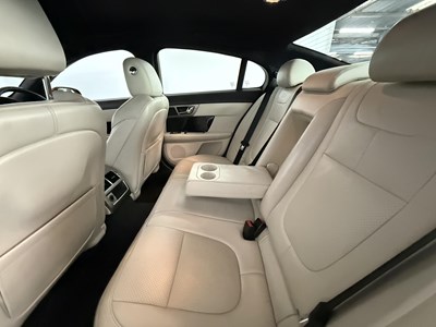 Lot 2015 Jaguar XFR