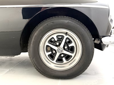 Lot 23 - 1973 MG B Roadster