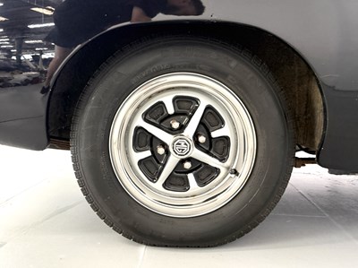 Lot 23 - 1973 MG B Roadster