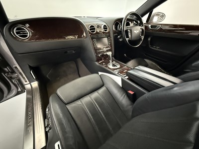 Lot 2005 Bentley Continental Flying Spur