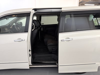 Lot 148 - 2014 Nissan Elgrand