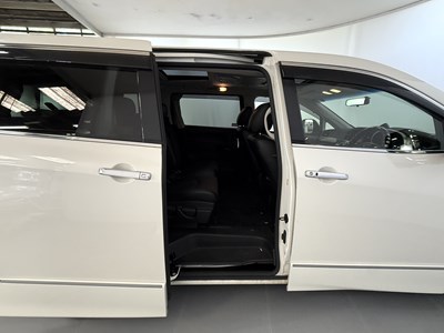 Lot 148 - 2014 Nissan Elgrand