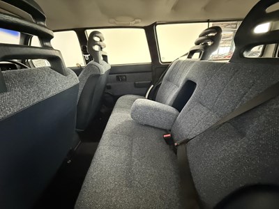 Lot 21 - 1993 Volvo 240 Torslanda