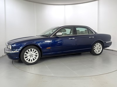 Lot 75 - 2003 Jaguar XJ6