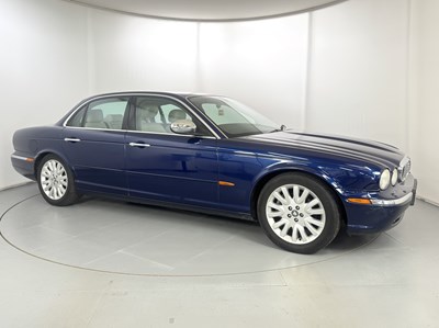 Lot 75 - 2003 Jaguar XJ6