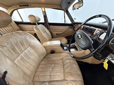 Lot 22 - 1976 Daimler Sovereign 4.2 LWB