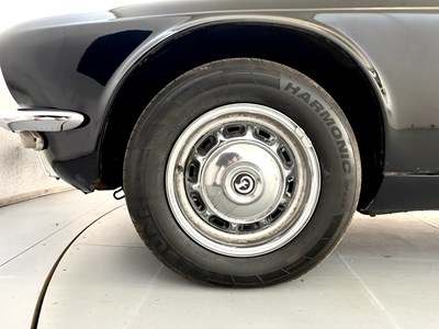 Lot 22 - 1976 Daimler Sovereign 4.2 LWB