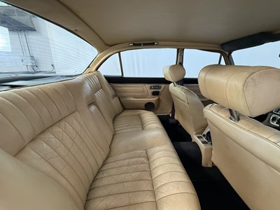 Lot 22 - 1976 Daimler Sovereign 4.2 LWB