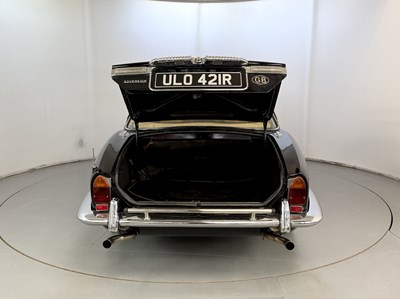 Lot 22 - 1976 Daimler Sovereign 4.2 LWB