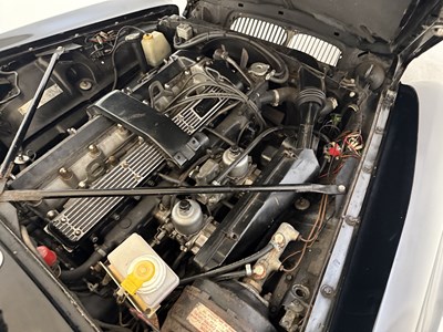 Lot 22 - 1976 Daimler Sovereign 4.2 LWB