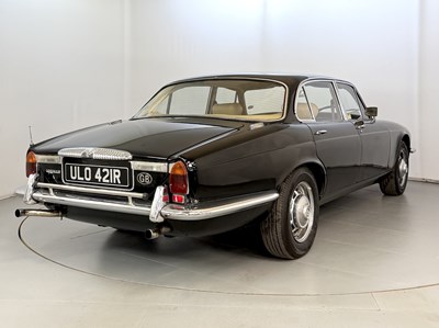 Lot 22 - 1976 Daimler Sovereign 4.2 LWB