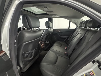 Lot 100 - 2004 Mercedes-Benz S320